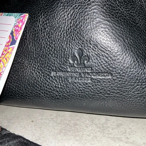 Dooney & Bourke Black Leather Tote Bag - Picture 2 of 4